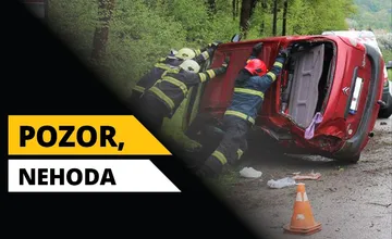 Pred Svinnou smerom z Bánoviec nad Bebravou došlo k nehode. Krátko sa zdržíte