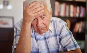 Pozor, v Ilave a okolí sa pohybujú podomoví predajcovia, ktorí sa pýtajú na citlivé informácie, varujte najmä seniorov