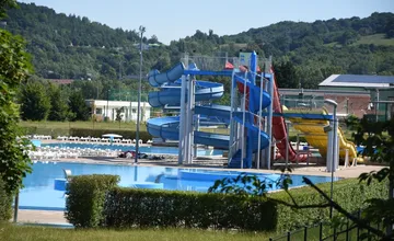 Detský bazén na letnom kúpalisku v Trenčíne je dočasne zatvorený, opravy potrvajú do piatka