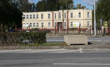 FOTO: Neslávne známa Baarova vila v Trenčíne mení podobu, nájde vďaka novej streche nové využitie?