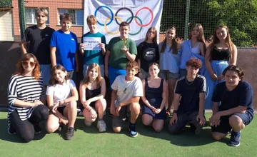 Ôsmaci z Diviakov nad Nitricou pomohli spolužiakovi Alexovi nevídanou solidaritou  a získali prestížne ocenenie 