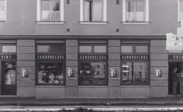 Trenčania si s nostalgiou spomínajú na legendárne potraviny na Sihoti, na vôňu pečiva a ruch pred dverami