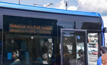 FOTO: V Dubnici začnú opäť premávať viaceré zo zrušených spojov, od marca pribudnú aj nové autobusové linky