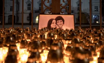 FOTO: V Trenčíne si pripomenú 8. výročie tragickej smrti novinára Jána Kuciaka a jeho snúbenice Martiny Kušnírovej