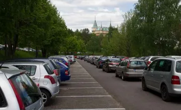 V pondelok v Bojniciach neparkujte na týchto uliciach, bude prebiehať čistenie miestnych komunikácii 