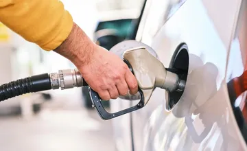 TABUĽKA: Vodiči v Trenčíne, viete, na ktorej pumpe v meste v súčasnosti natankujete najvýhodnejšie? 