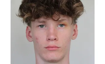 Polícia v Trenčíne pátra po 16-ročnom Alexovi, ktorý je od víkendu nezvestný, naposledy mal na sebe čiernu mikinu