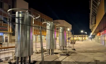 Trenčanov zaujíma, čo za čudá rastú v centre mesta na Hviezdoslavovej, mesto prišlo s odpoveďou