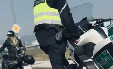 VIDEO: Jarná sezóna si už vyžiadala na cestách kraja prvé nehody, polícia preto spúšťa veľkú kampaň