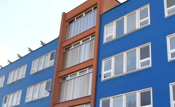 Zamestnanci strojárskej firmy v Dubnici bojujú o svoje výplaty, po mesiacoch bez výplat podavajú trestné oznámenia