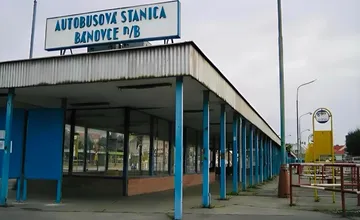 Bánovčania spomínajú na starú stanicu, schovávali sa v nej pred počasím aj nakúpili. Bola lepšia než v Trenčíne, tvrdia