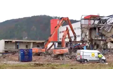 FOTO: Trenčianska Merina prišla o ikonickú kotolňu z 70. rokov, nedostatok eurofondov znemožnil jej kúpu a rekonštrukciu