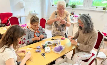 Dubnica otvára viacero dobrovoľníckych príležitostí, hľadá ľudí na pomoc seniorom, knižnici aj mestským projektom 