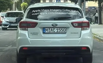 FOTO:  Apple auto už mapuje Nové Mesto nad Váhom, miestni ostali prekvapení, kde všade sa na záberoch objavili