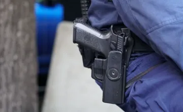 Nelegálna fabrika na cigarety v okresoch Ilava a Bánovce skončila, zaistili tu 11 ton tabaku za 2 milióny eur