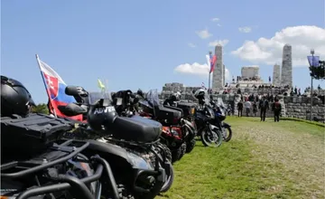 Motorkári si pripomenú Štefánika: Spomienková jazda povedie až na Bradlo