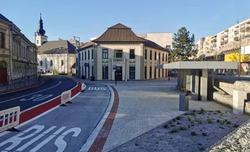 Cestujúcim bude opäť k dispozícii zrekonštruovaná zastávka na Braneckého v Trenčíne, organizáciu dopravy ale čaká zmena