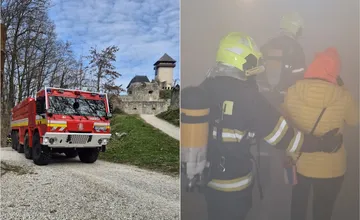 FOTO: Na Trenčianskom hrade zasahovali hasiči, došlo aj na záchranu osôb. Pozrite sa, ako to tam vyzeralo