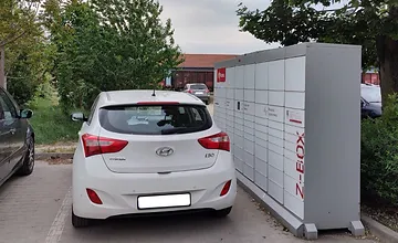 Čo bolo skôr? Výdajný box alebo parkovacie miesto? Novomešťania opäť riešia dlhodobý problém s parkovaním 
