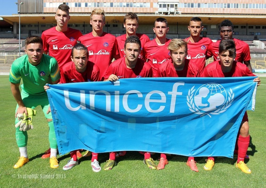 Dorastenci AS Trenčín úspešne zarezávajú na turnaji U 19 v Prahe, foto 1