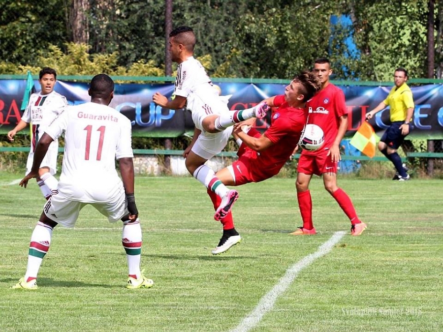 Dramaticky záver stretnutia FC Fluminense - AS Trenčín na turnaji U19 , foto 10