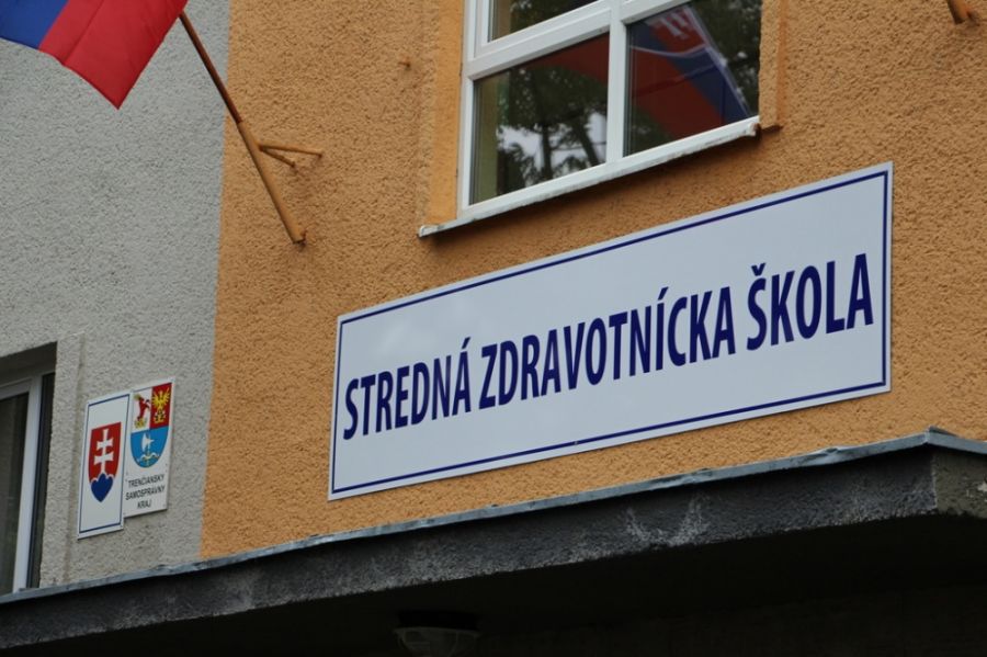 70-te výročie založenia Strednej zdravotníckej školy Trenčín sa ponesie v slávnostnom duchu ocenení, foto 2