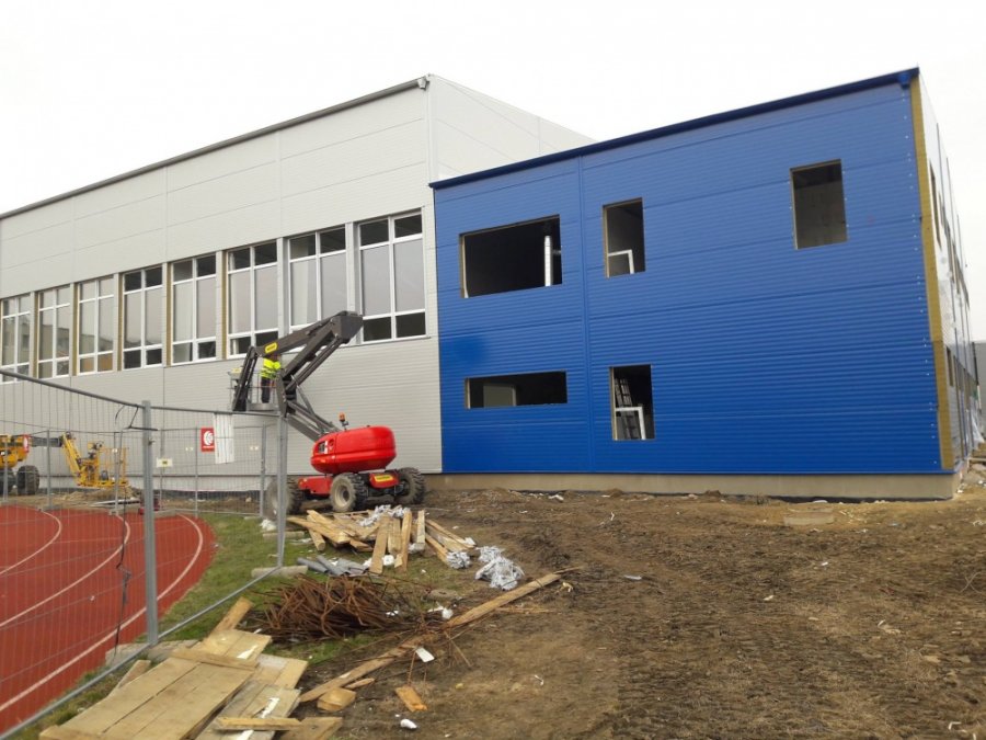 Výstavba telocvične pri Športovom gymnáziu v Trenčíne by mala byť hotová už v júni tohto roka, foto 2