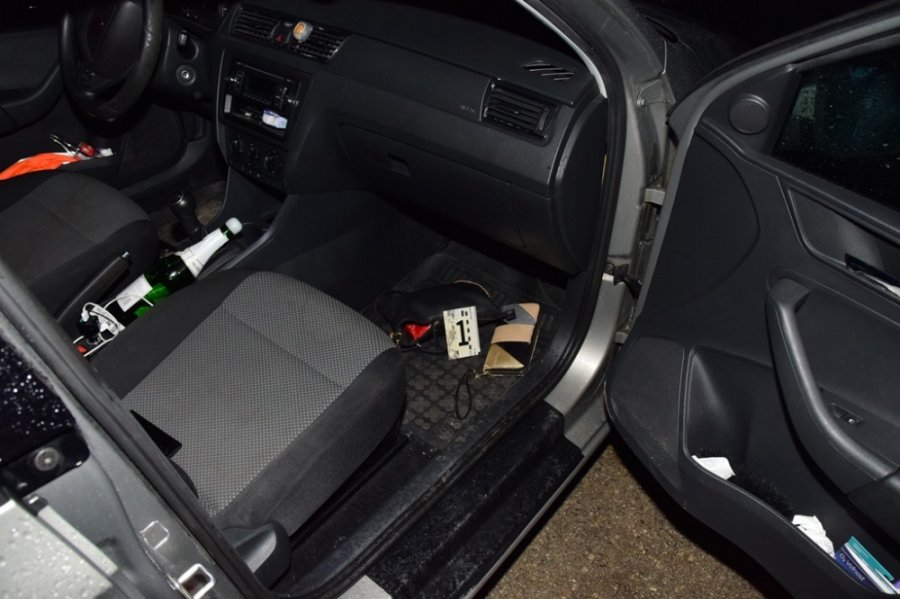 Nepoučiteľnú dílerku drog zadržali aj s pervitínom v hodnote 450 eur v Novej Dubnici, foto 6