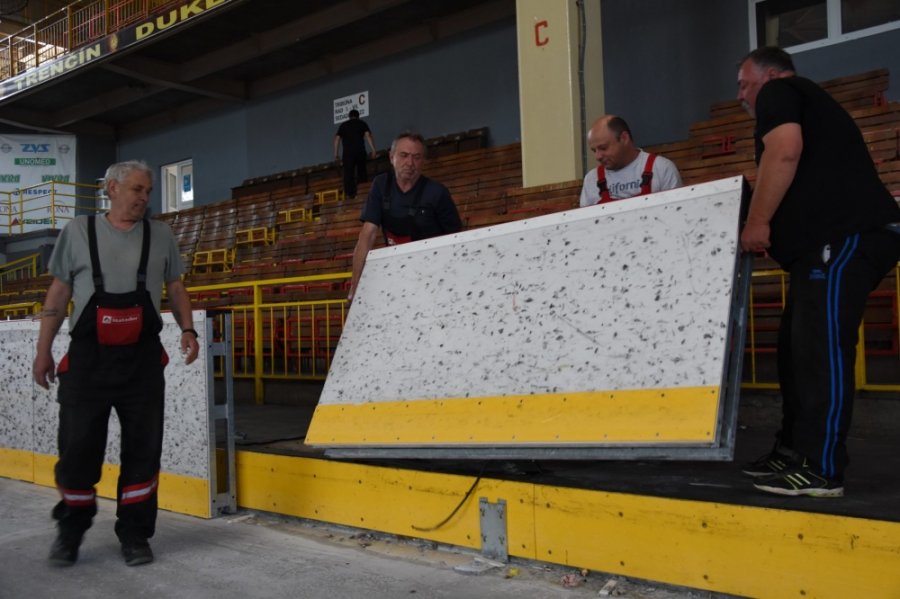 Mesto Trenčín obnovuje chladiarenské zariadenie Zimného štadiónu P. Demitru po viac ako 20 rokoch, foto 6