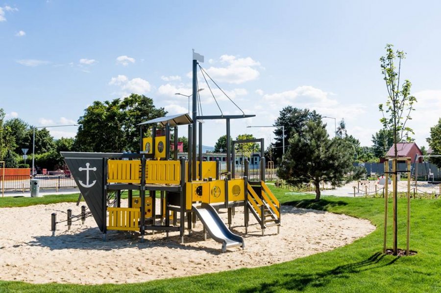 Mestská časť Stred sa už čoskoro bude tešiť z nového detského ihriska, otvoria ho už 1. júna, foto 12