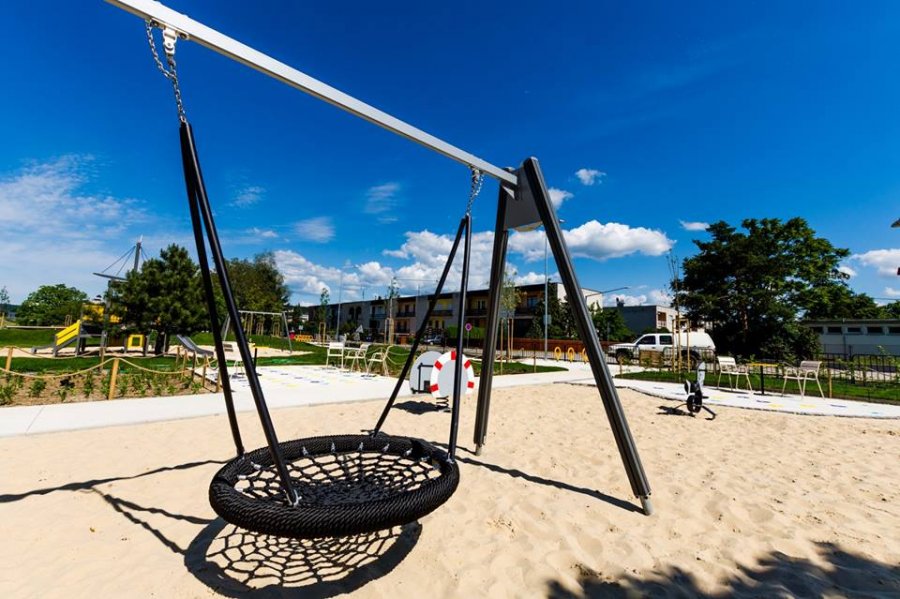 Mestská časť Stred sa už čoskoro bude tešiť z nového detského ihriska, otvoria ho už 1. júna, foto 16