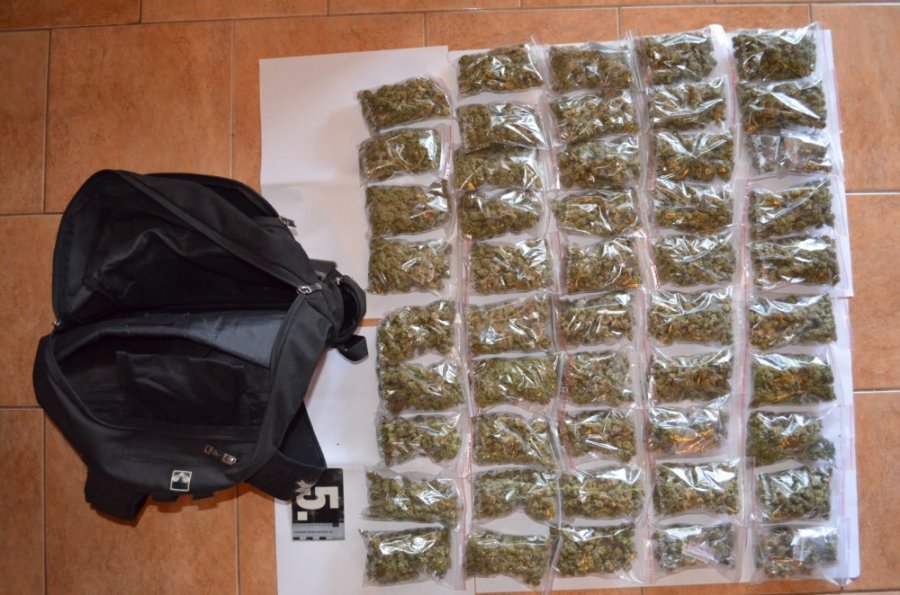 Policajti v Partizánskom zaistili 1 102 gramov marihuany v hodnote viac ako 8 000 eur, foto 3