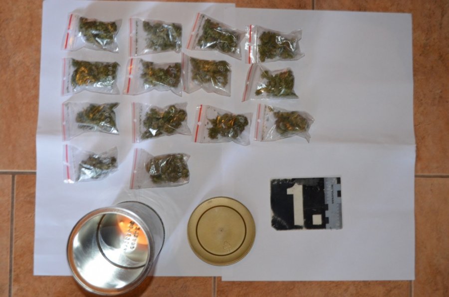 Policajti v Partizánskom zaistili 1 102 gramov marihuany v hodnote viac ako 8 000 eur, foto 7