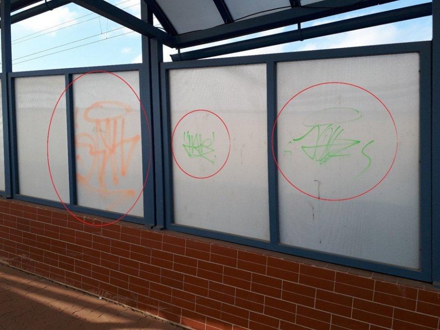 Sprejer v obci Ivanovce poškodil steny železničného podchodu, teraz čelí obvineniu, foto 1