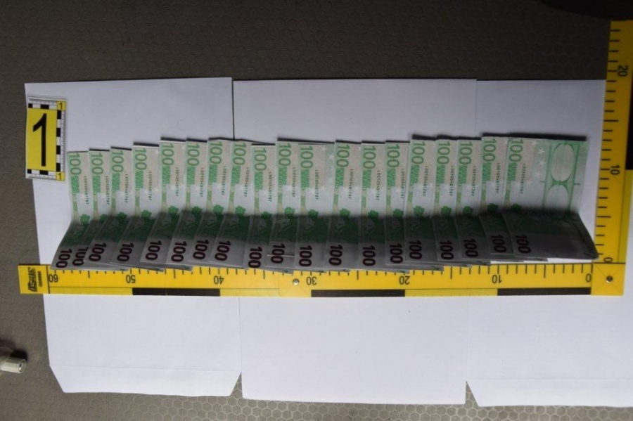 13 400 eur vo falošných bankovkách - falšovateľom teraz hrozí väzenie, foto 1