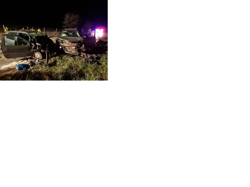 FOTO: Dvojnásobná nehoda pri obci Bzince pod Javorinou, foto 2