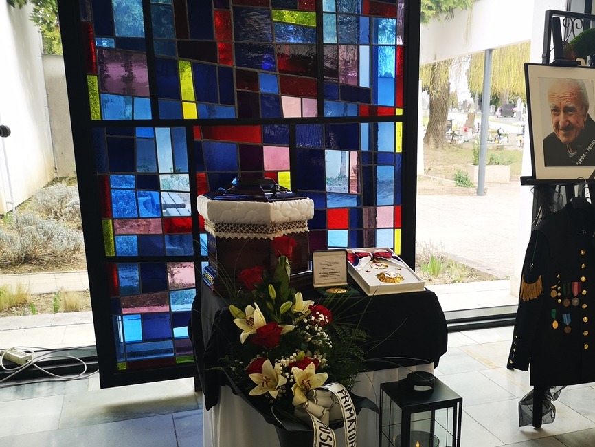 FOTO: V Prievidzi sa rozlúčili s najstarším československým baníkom. Prišla aj čestná stráž , foto 1