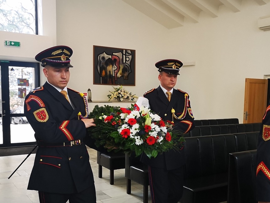 FOTO: V Prievidzi sa rozlúčili s najstarším československým baníkom. Prišla aj čestná stráž , foto 2