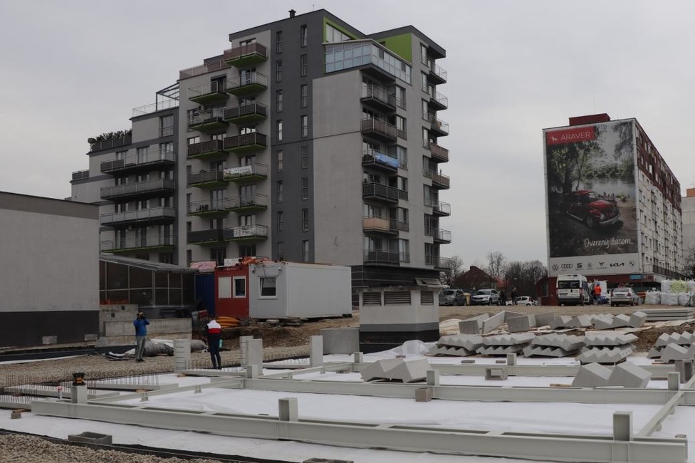 FOTO: Dubničania by sa vynoveného námestia mohli dočkať už v auguste. Práce podľa mesta pokračujú podľa harmonogramu, foto 5