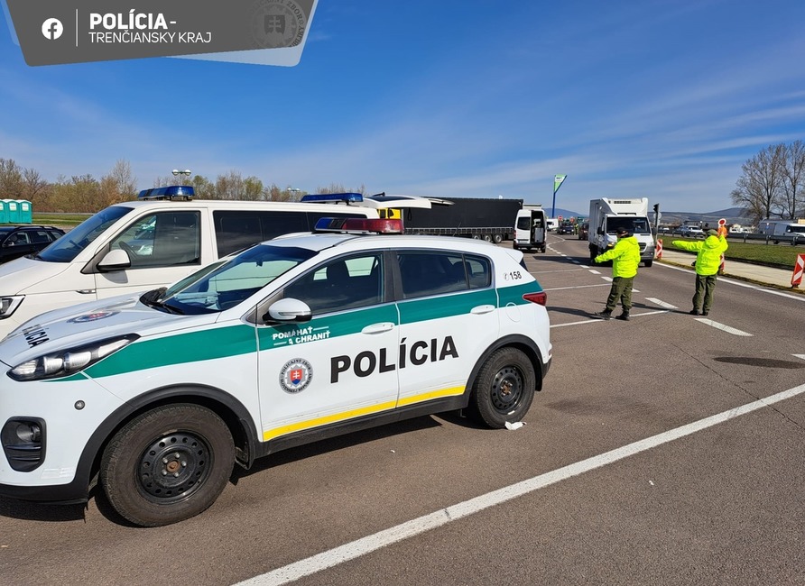 FOTO: Polícia kontrolovala dodržiavanie predpisov na diaľnici, foto 3