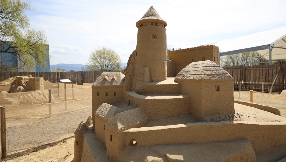 FOTO: Obľúbenú atrakciu v Bojniciach zničilo počasie. O necelý mesiac už opäť otvorí svoje brány, foto 2