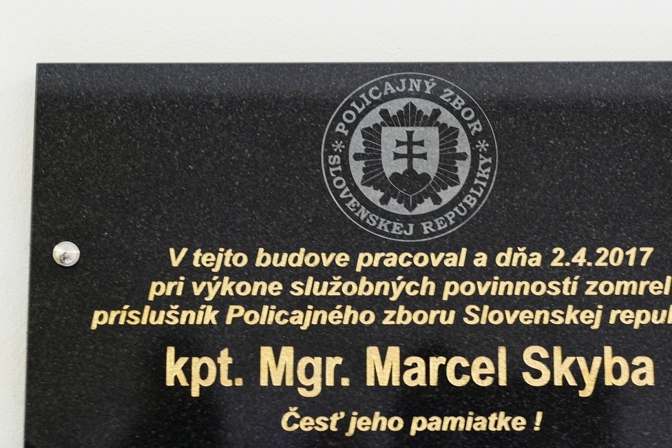 FOTO: Odhalenie pamätnej tabule kpt. Mgr. Marcela Skybu, foto 4
