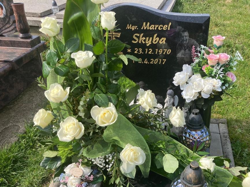 FOTO: Odhalenie pamätnej tabule kpt. Mgr. Marcela Skybu, foto 2