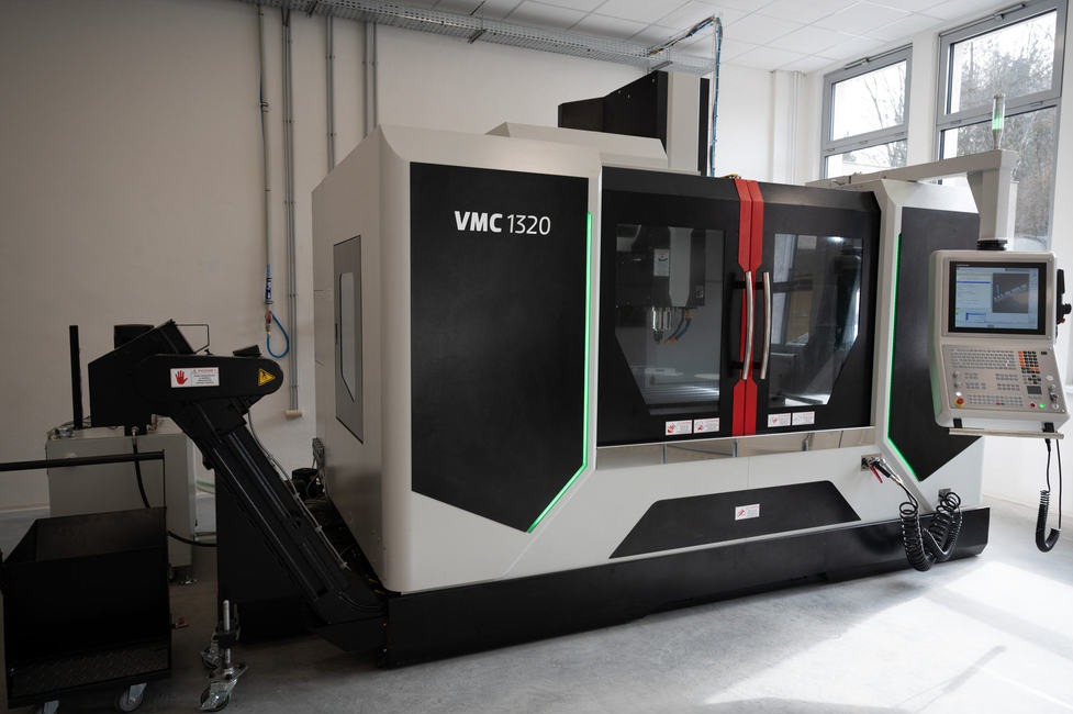 FOTO: Modernizácia strojov na Strednej priemyselnej škole v Považskej Bystrici, foto 3