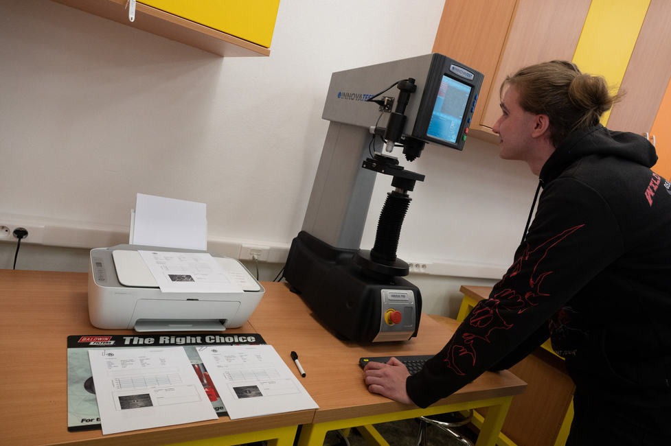 FOTO: Modernizácia strojov na Strednej priemyselnej škole v Považskej Bystrici, foto 25