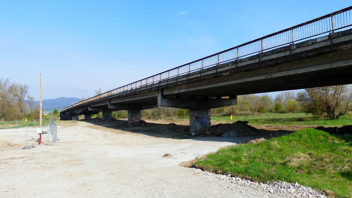 FOTO: Dopravu v Trenčianskom kraji čakajú krušné časy. Komplikácie kvôli uzavretému mostu, foto 3