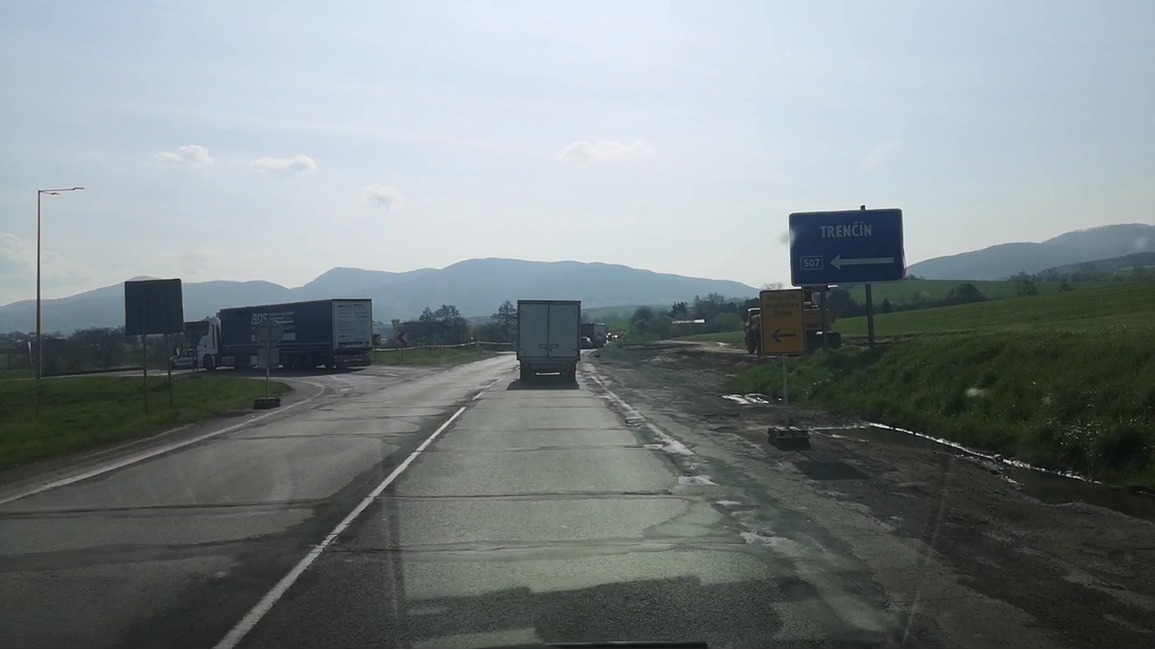FOTO: Dopravu v Trenčianskom kraji čakajú krušné časy. Komplikácie kvôli uzavretému mostu, foto 14