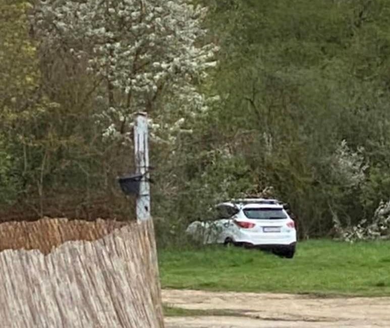 FOTO: Mladá žena opísala hrôzostrašný zážitok z prechádzky neďaleko Trenčína. Jej mama sa tomu bezmocne prizerala, foto 2