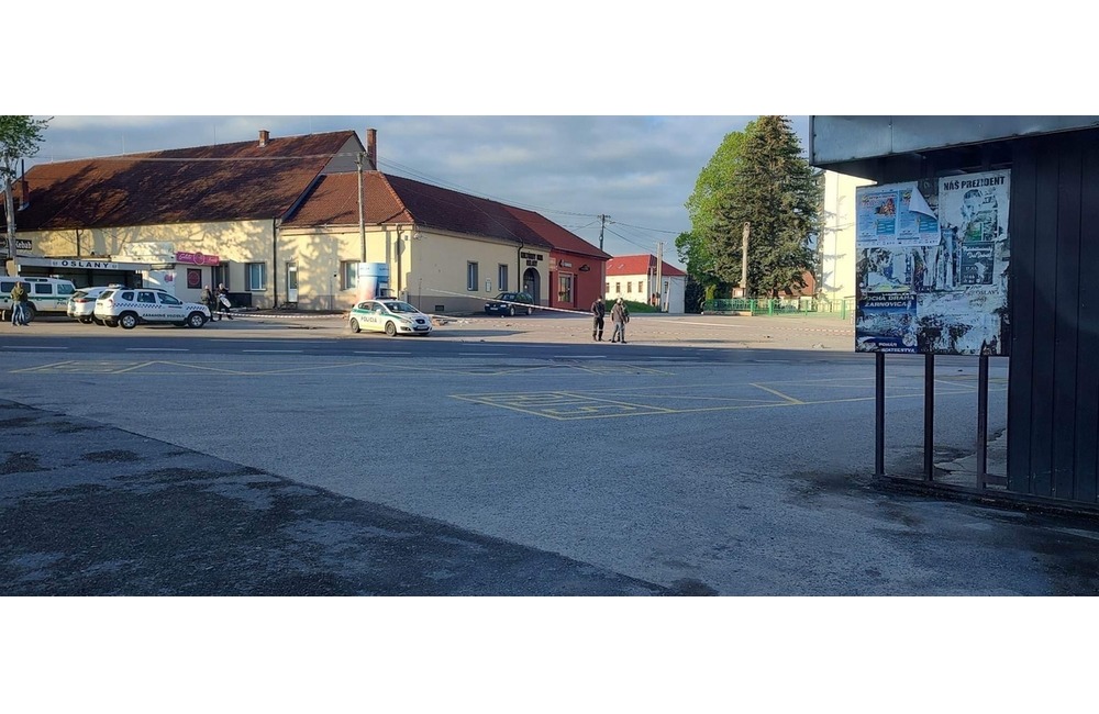 FOTO: Výbuch bankomatu v Oslanoch, foto 1