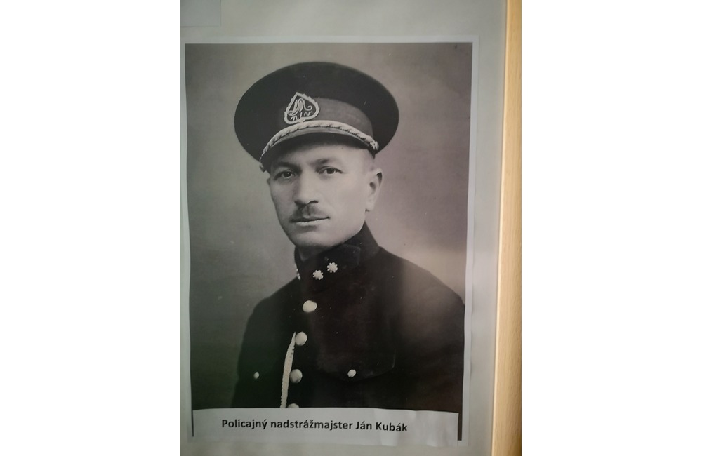 FOTO: Uniformy mestských policajtov z 30. rokov minulého storočia nám závideli aj Američania, foto 9